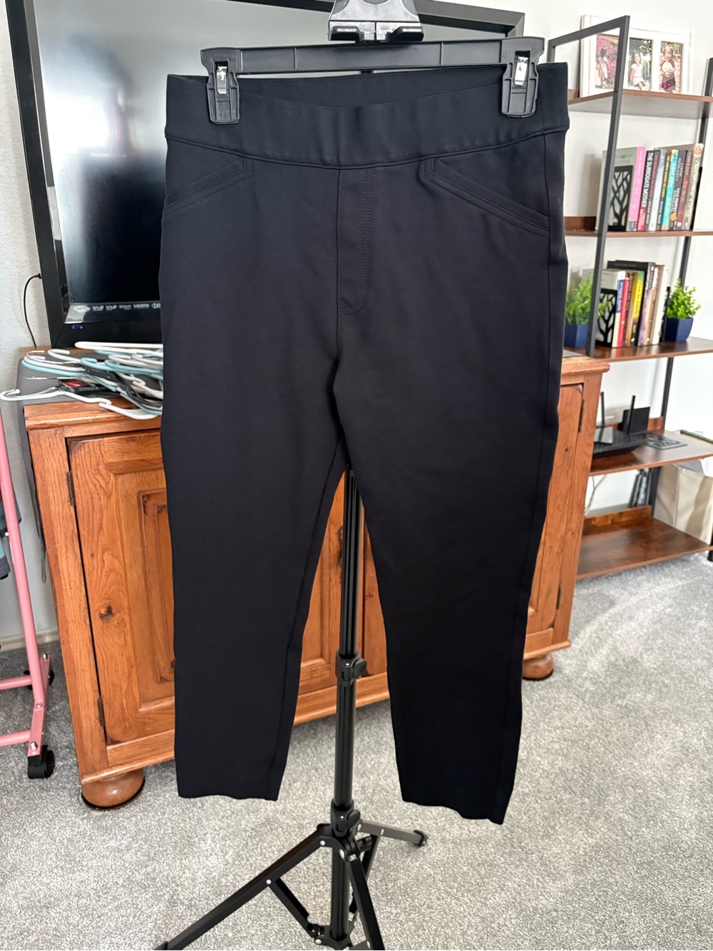 SPANX Women's Black Solid Pull-On Dress Pants Petites Size M
